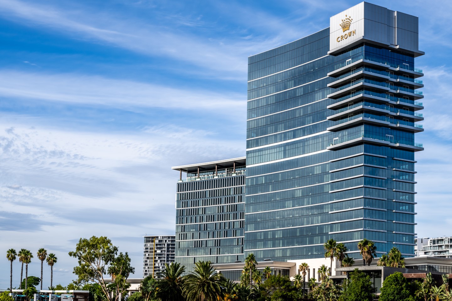 US fund proposes $8bn Crown takeover