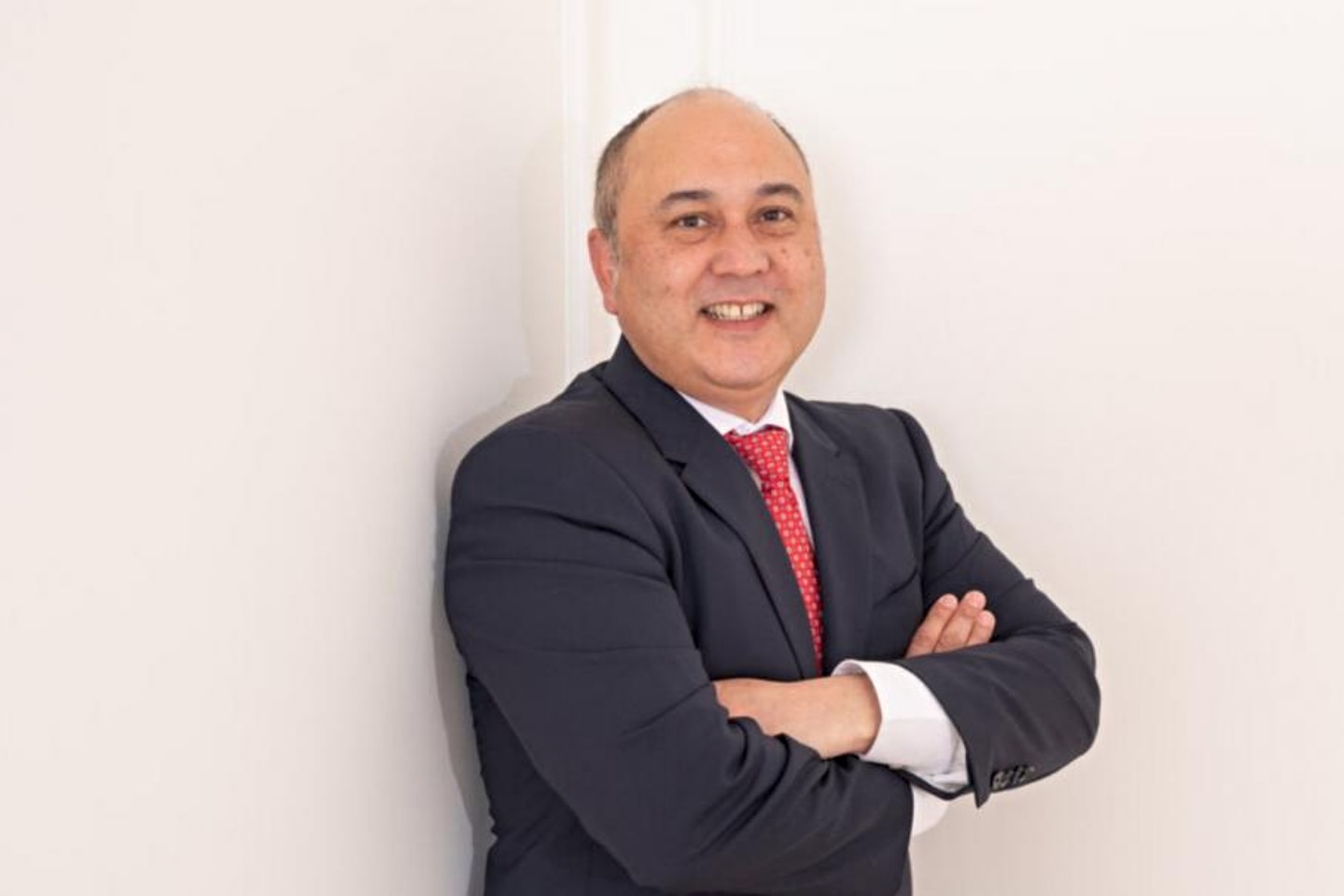 APM wins $720m contract, forecasts profit hit
