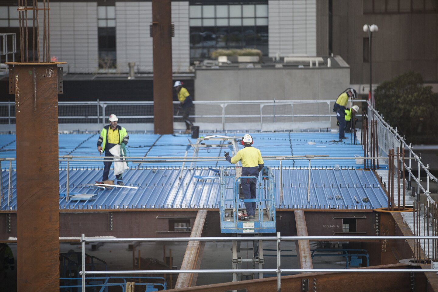 Govt takes aim at labour hire 'double standard'