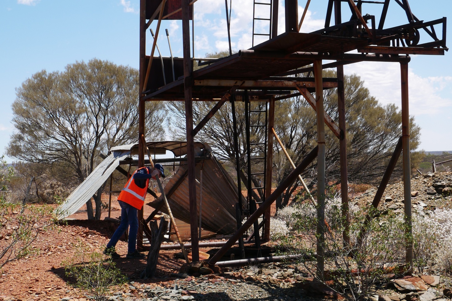 NEOMETALS_BARRAMBIE_BNBWA