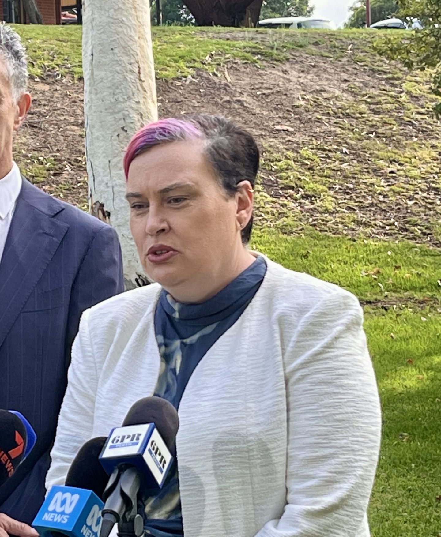 Investment scams cost West Australians $13.7m in losses