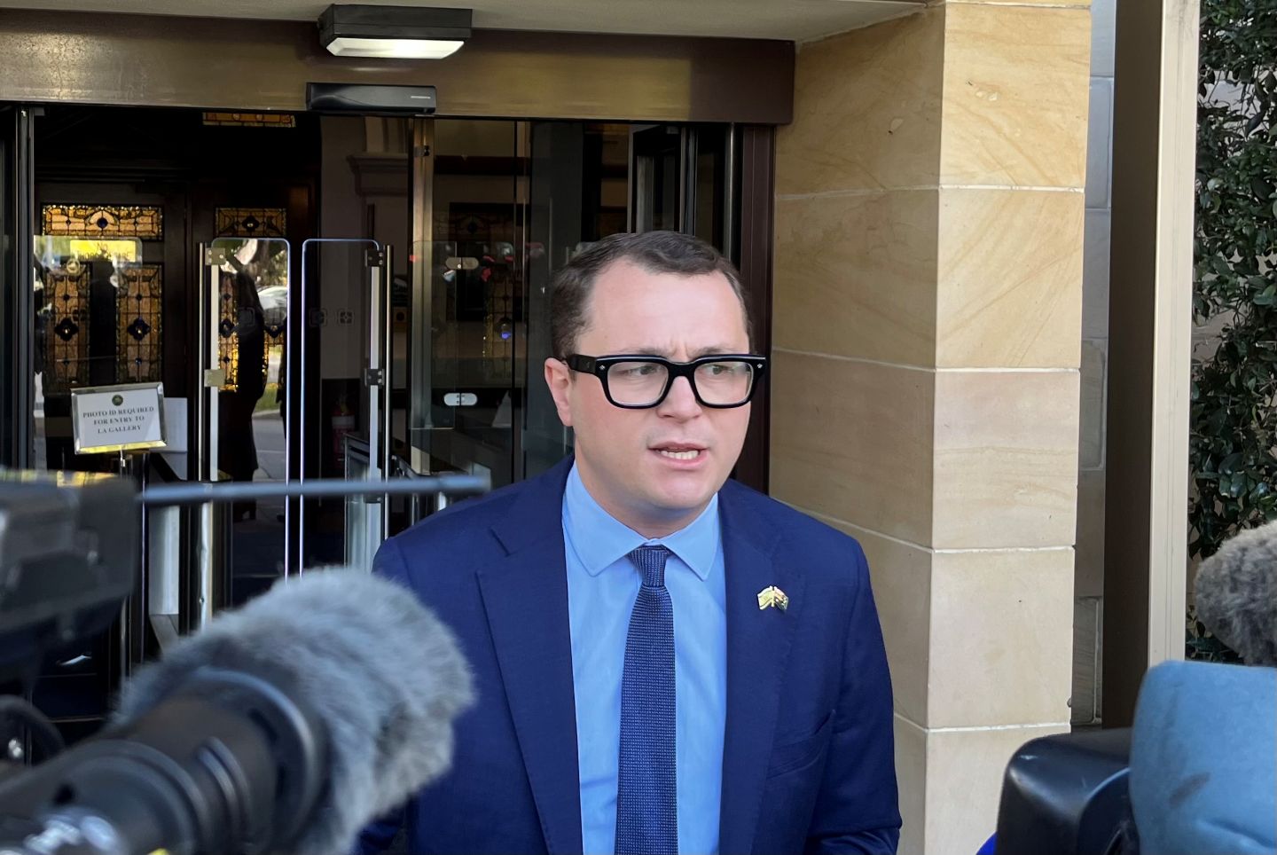 Nationals MP Lachlan Hunter suspended from Western Australia Parliament after heated Palestine exchange