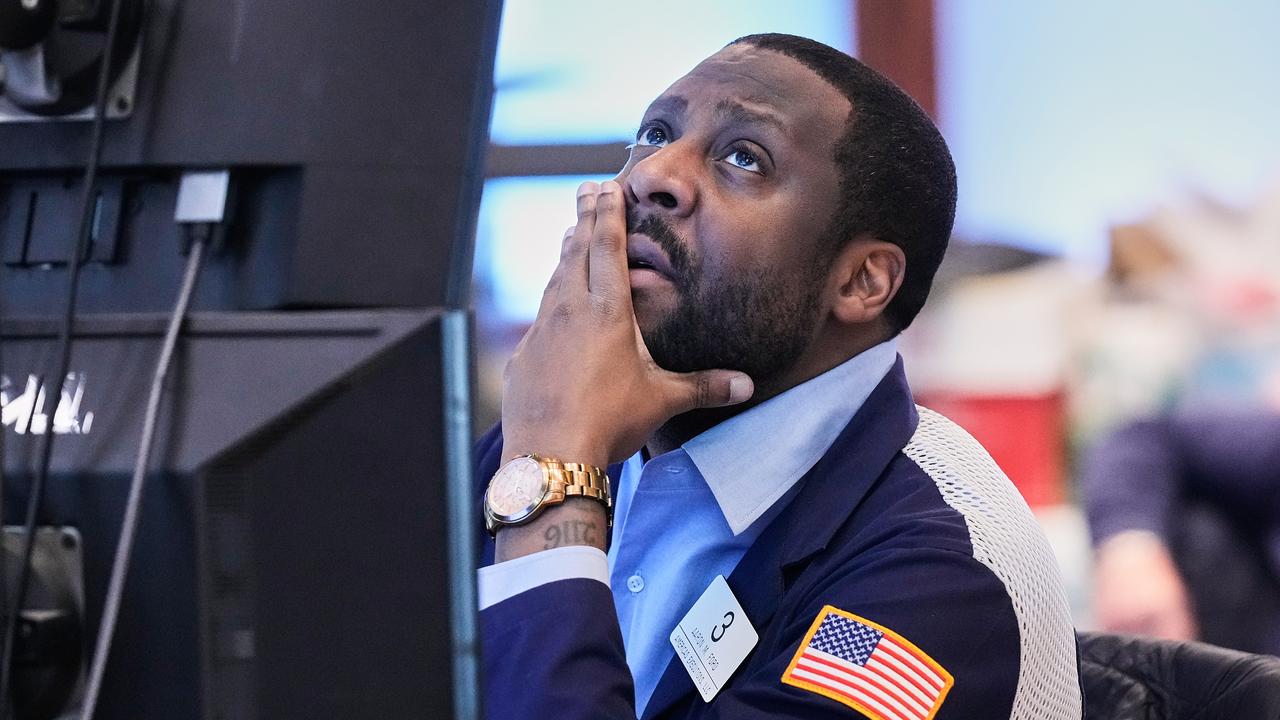 S&P 500, Nasdaq ends lower on inflation, Iran stress