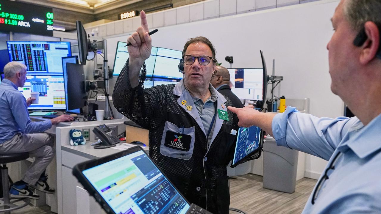 Wall Street gains on tech gains, US-Iran peace hopes