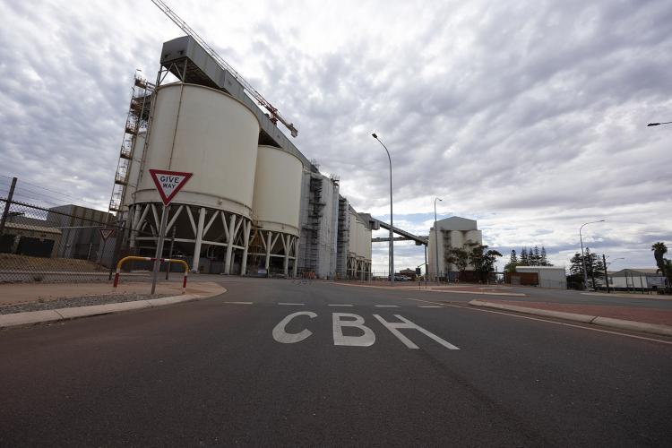 CBH's Geraldton port site. Photo: Tom Zaunmayr