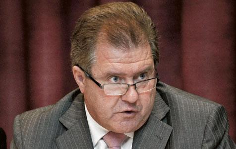 Aquila takeover heats up with mystery buy