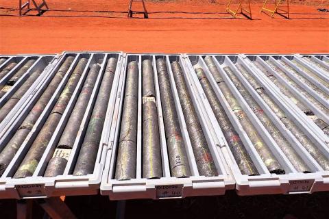 Legend unearths 43m of massive nickel sulphide in WA