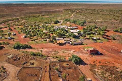 RED METAL_PARDOO HOMESTEAD_BNBWA