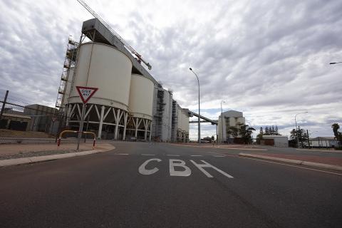 CBH's Geraldton port site. Photo: Tom Zaunmayr