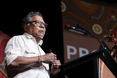 Peter Yu speaking in Broome. Photo: Tom Zaunmayr