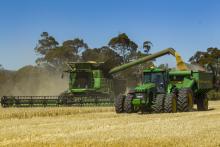 Western Australia harvesting by Tom Zaunmayr